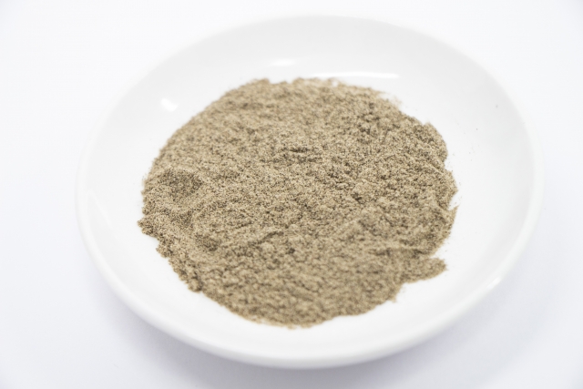 黒胡椒 粉末